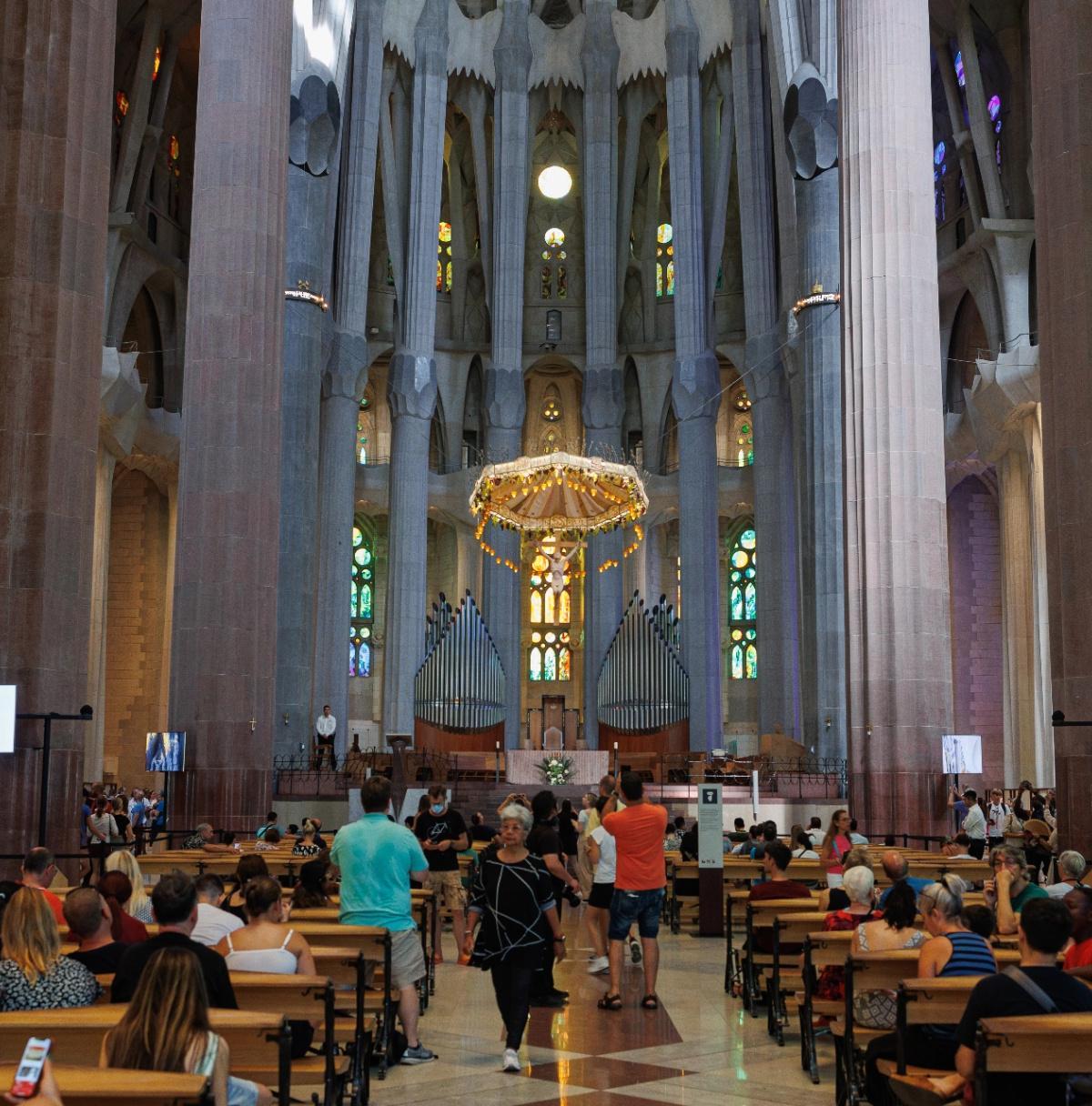 Sagrada Familia: Biglietto salta-coda + Tour guidato